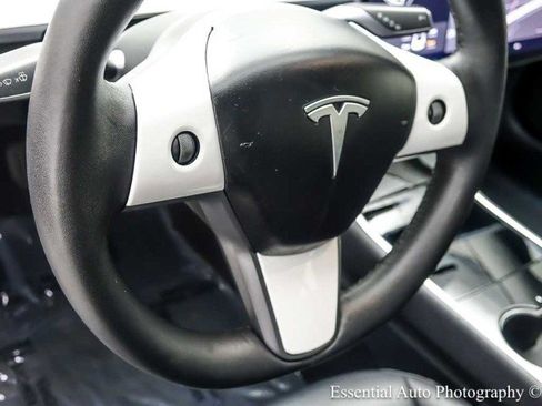 Used 2018 Tesla Model 3 Performance AWD/4WD image 16
