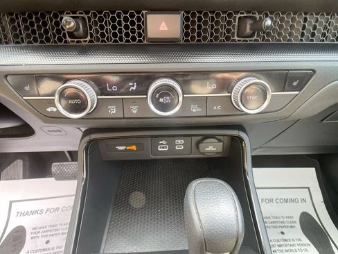 Used 2024 Honda CR-V EX image 19