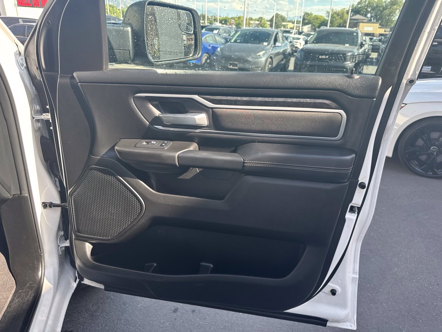 Used 2023 RAM 1500 Big Horn AWD/4WD image 11