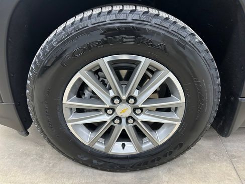 Certified 2023 Chevrolet Traverse LT image 39