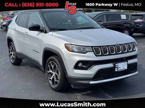 Used 2024 Jeep Compass Limited AWD/4WD image 1
