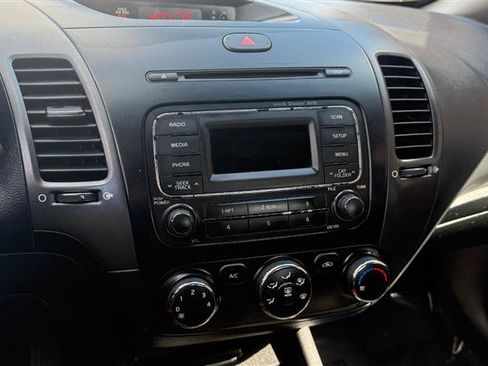 Used 2014 Kia Forte LX w/ Popular Package FWD image 32