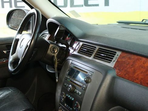 Used 2010 GMC Yukon SLT w/ Suspension Package, Autoride image 10