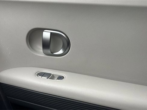 Certified 2024 Hyundai Ioniq 5 SE image 22