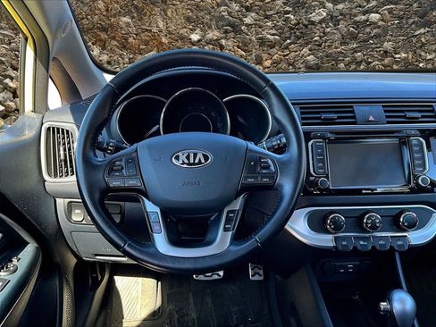 Used 2016 Kia Rio SX image 5