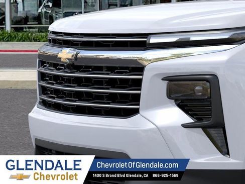 New 2026 Chevrolet Traverse LT w/ Driver Confidence Package FWD image 13