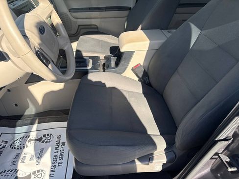 Used 2010 Ford Escape XLS FWD image 14