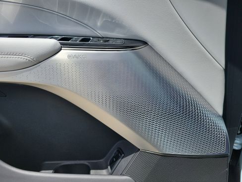 New 2025 Cadillac Lyriq Sport w/ LPO, Floor Liner Package RWD image 18