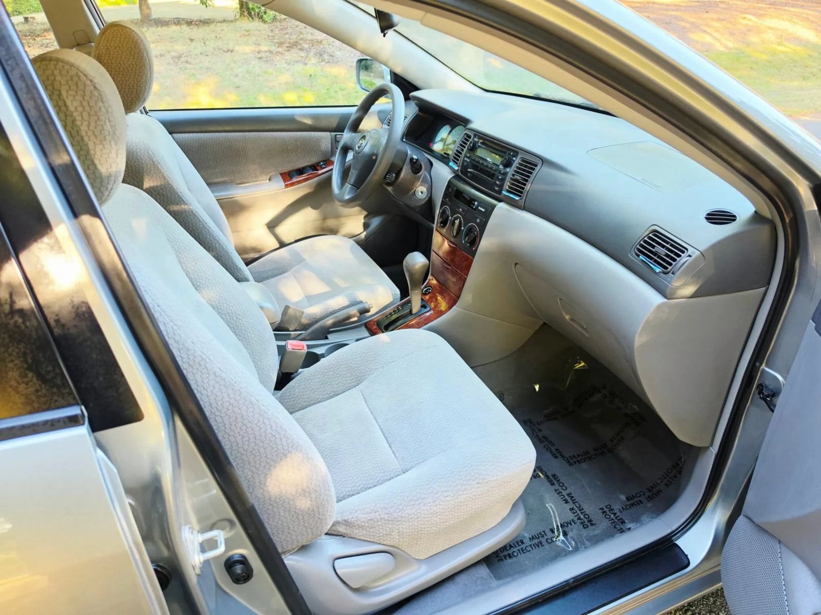 Used 2004 Toyota Corolla LE w/ All Weather Guard Pkg FWD image 11
