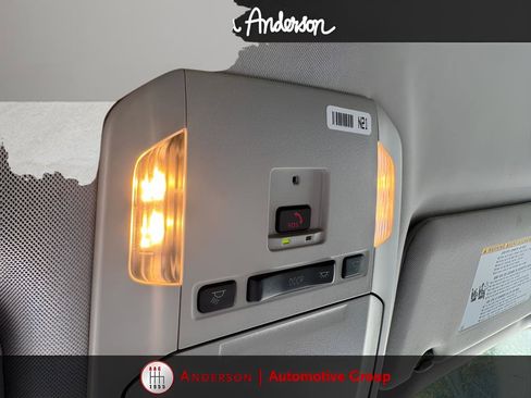 Used 2024 Toyota Highlander LE image 10