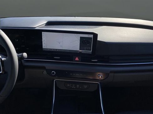 New 2026 Kia Carnival SX image 9