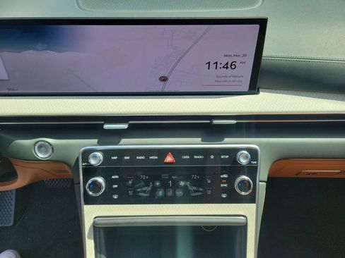 Used 2026 Genesis GV80 2.5T Advanced image 28