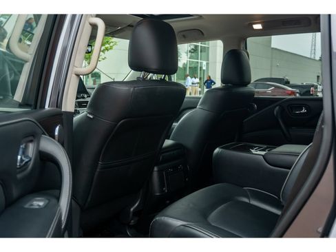 Used 2024 INFINITI QX80 Luxe AWD/4WD image 14