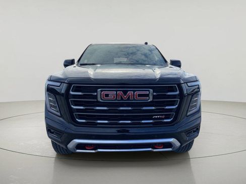 Used 2026 GMC Yukon AT4 w/ AT4 Premium Package AWD/4WD image 8
