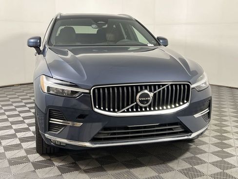 Certified 2023 Volvo XC60 B5 Plus image 4