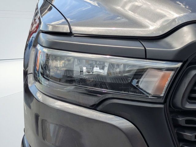 Used 2025 RAM 1500 Warlock AWD/4WD image 8