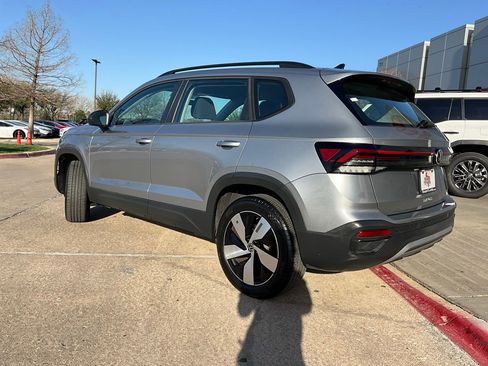 Used 2025 Volkswagen Taos S image 8