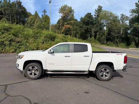 Used 2015 Chevrolet Colorado LT w/ Luxury Package AWD/4WD image 6