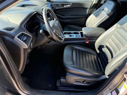 Used 2024 Ford Edge SEL image 11