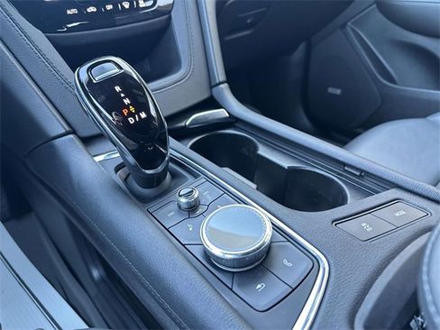 Certified 2022 Cadillac XT5 Premium Luxury w/ LPO, Floor Liner Package image 73