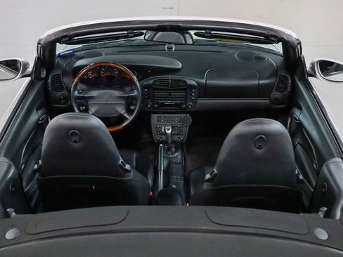 Used 2001 Porsche 911 Carrera image 31