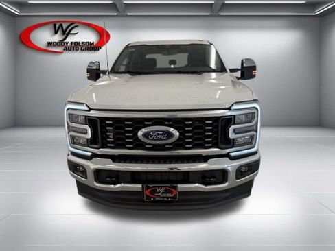 New 2026 Ford F350 4x4 Crew Cab DRW Super Duty image 2