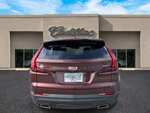 Certified 2023 Cadillac XT4 Luxury w/ Cold Weather Package FWD image 4