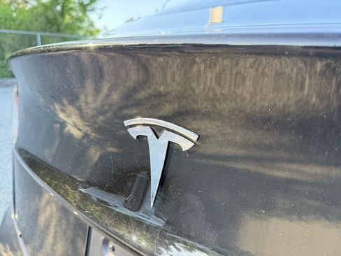 Used 2018 Tesla Model 3 RWD image 12