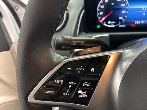 New 2026 Mercedes-Benz GLB 250 4MATIC image 11