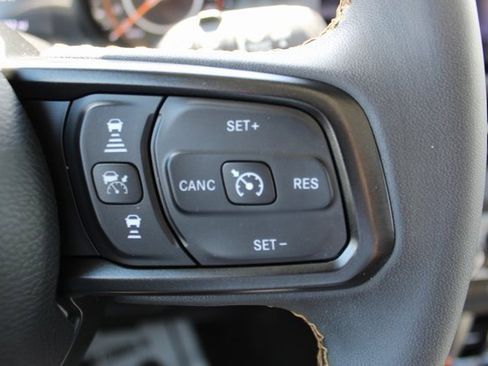 Used 2024 Jeep Wrangler Willys image 14