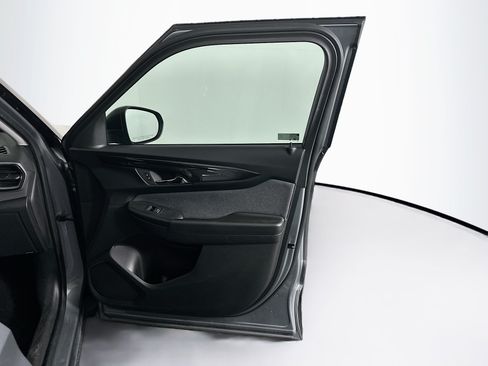 Used 2024 Chevrolet TrailBlazer LS FWD image 29