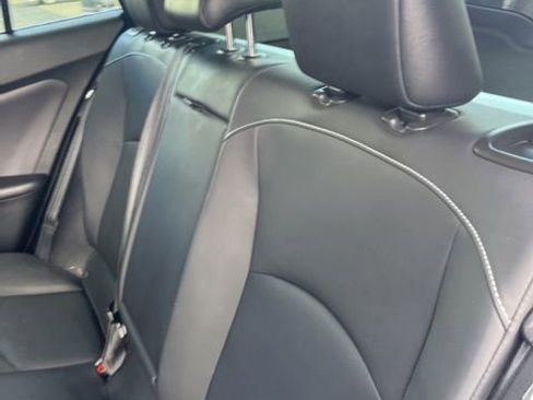 Used 2021 Toyota Prius Prime Limited image 9