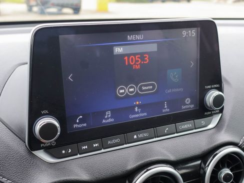Used 2025 Nissan Sentra SV FWD image 5