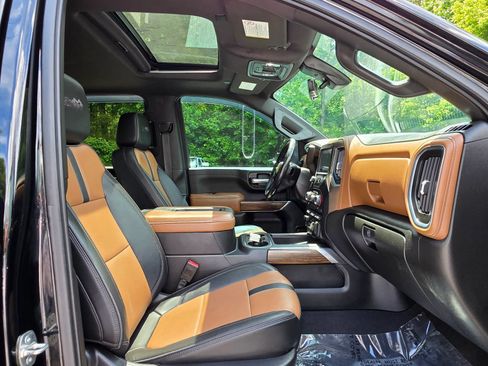 Used 2022 Chevrolet Silverado 2500 High Country w/ Technology Package AWD/4WD image 35