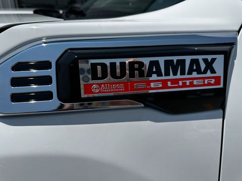 Used 2024 GMC Sierra 3500 Pro w/ Convenience Package image 19