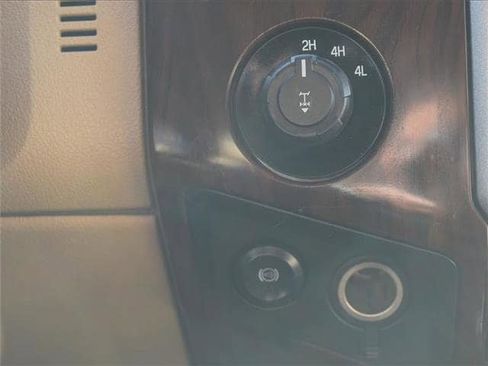 Used 2016 Ford F350 Lariat w/ Chrome Package image 19