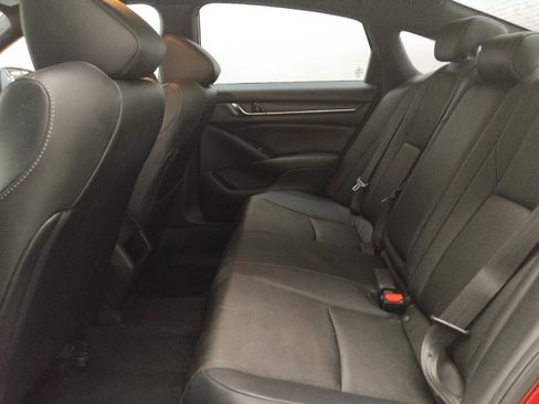 Used 2019 Honda Accord Sport image 18