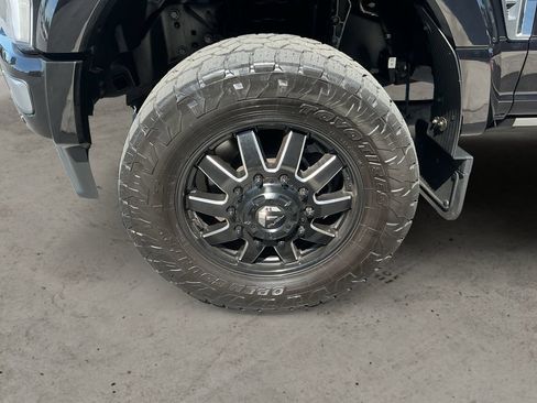 Used 2024 Ford F450 Platinum w/ FX4 Off-Road Package AWD/4WD image 9