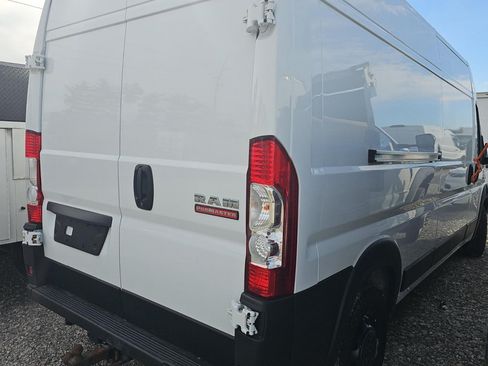 Used 2022 RAM ProMaster 2500 w/ Interior LED Lighting Group FWD image 5
