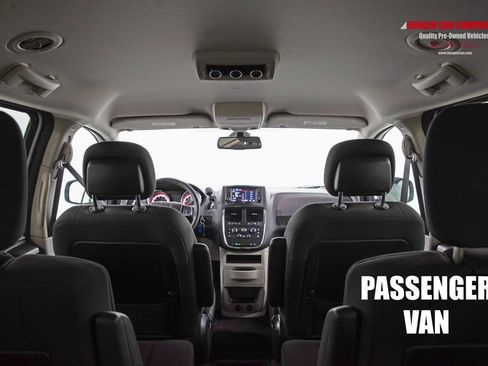 Used 2018 Dodge Grand Caravan SE w/ UConnect Hands-Free Group FWD image 20