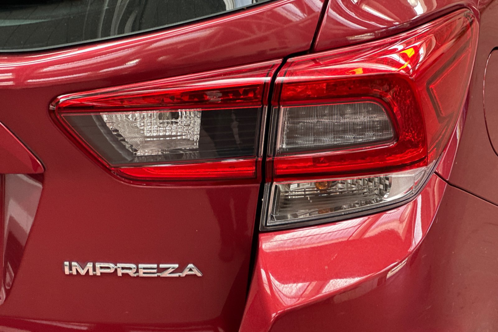 Used 2020 Subaru Impreza 2.0i Premium AWD/4WD image 34