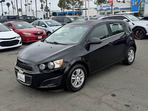Used 2014 Chevrolet Sonic LT FWD image 2