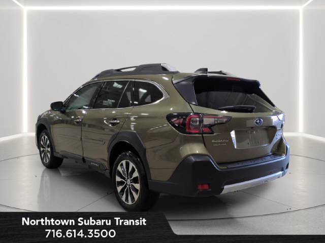 Used 2024 Subaru Outback Touring AWD/4WD image 3