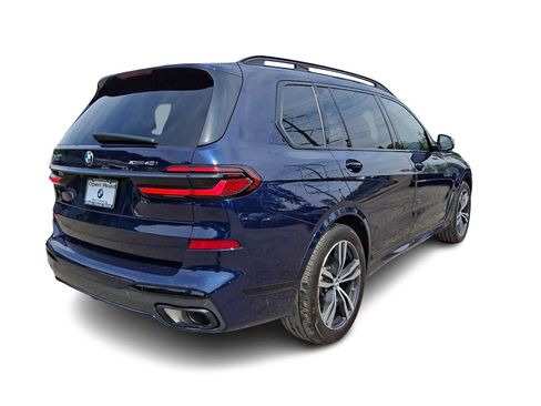 Used 2025 BMW X7 xDrive40i w/ M Sport Package AWD/4WD image 6