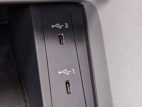 Used 2025 Audi Q3 2.0T Premium image 21