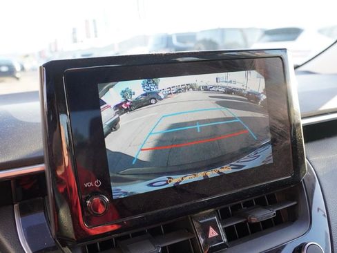 Used 2023 Toyota Corolla LE image 12