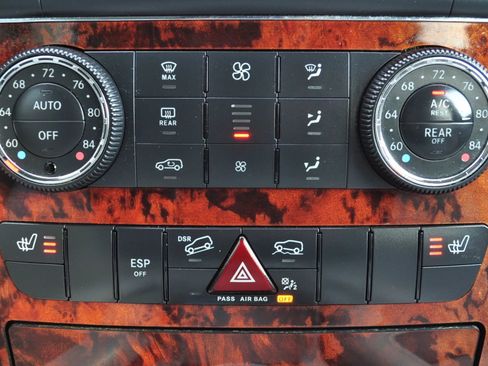 Used 2010 Mercedes-Benz ML 350 4MATIC image 17