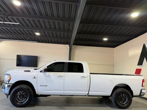 Used 2019 RAM 3500 Big Horn RWD image 4