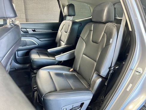 Used 2025 Kia Telluride S AWD/4WD image 19