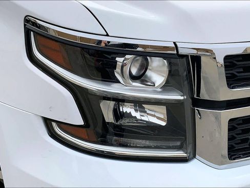 Used 2020 Chevrolet Suburban Premier image 26